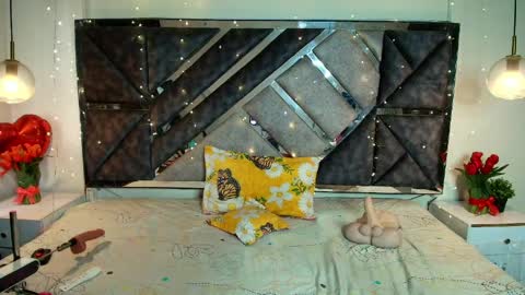 Mystic  online show from 04.03.26