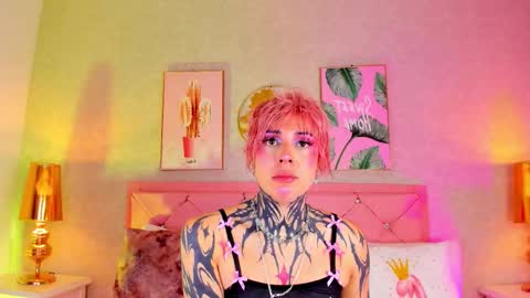 Snapshot of mystikdoll chatting on 02.05.26 Misteika online show from 02.05.26