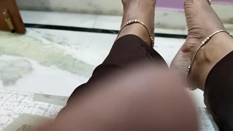 Snapshot of n298033 chatting on 11.19.25 n298033 online show from 11.19.25