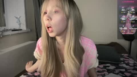 Vanessa and Julia  online show from 02.25.25