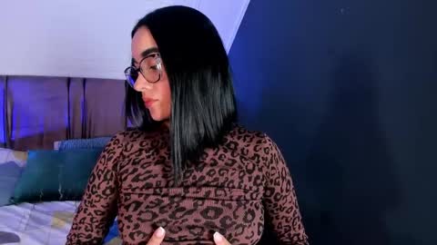 naaia_ online show from 06.02.26