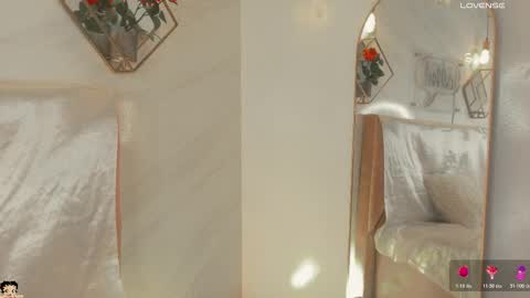 naamah_b online show from 11.22.25