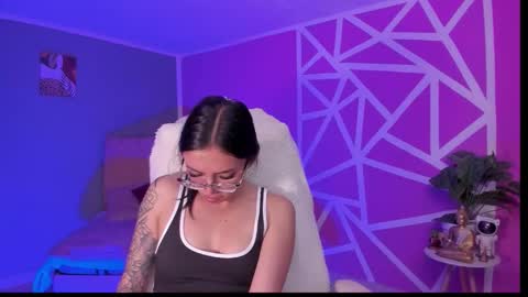 Snapshot of naath_ chatting on 02.18.26 anny online show from 02.18.26