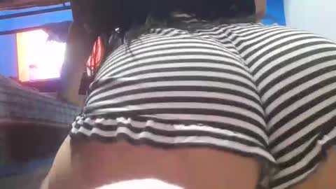 Snapshot of naayel chatting on 10.20.25 SofiaBliss online show from 10.20.25