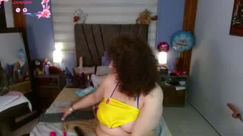 Snapshot of nadia_84 chatting on 06.23.26 nadia_84 online show from 06.23.26
