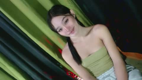 Snapshot of nadiestar chatting on 02.06.25 nadiestar online show from 02.06.25