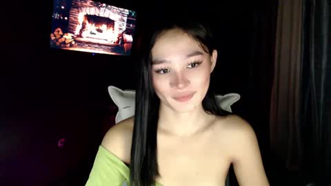 Snapshot of nadiestar chatting on 02.21.25 nadiestar online show from 02.21.25