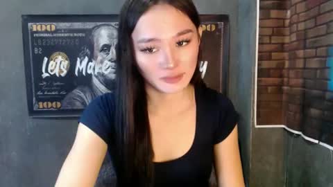 Snapshot of nadiestar chatting on 05.27.26 nadiestar online show from 05.27.26