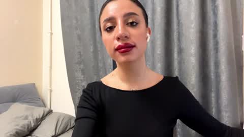 Leya online show from 07.10.26