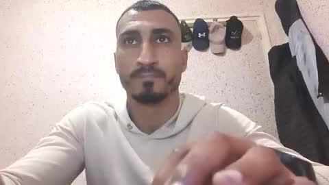 Snapshot of nadirff16 chatting on 02.14.26 V online show from 02.14.26