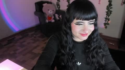 Snapshot of naeniademont chatting on 05.28.26 naeniademont online show from 05.28.26