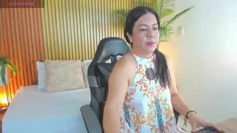 N A H I A online show from 10.28.25