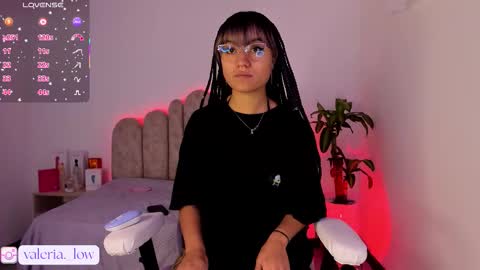 Snapshot of nahia_low chatting on 10.03.25  Valeria  online show from 10.03.25