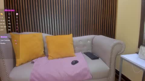 Snapshot of nahiajhonson_ chatting on 02.12.25 Nahia online show from 02.12.25