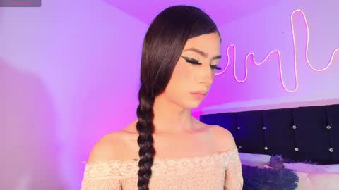 NahiaVictoria  online show from 03.31.26