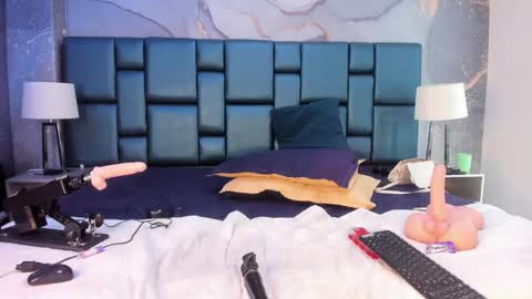 Nahomi online show from 02.06.25