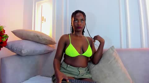 Snapshot of nahomi_williams_ chatting on 02.17.26 Nahomi online show from 02.17.26