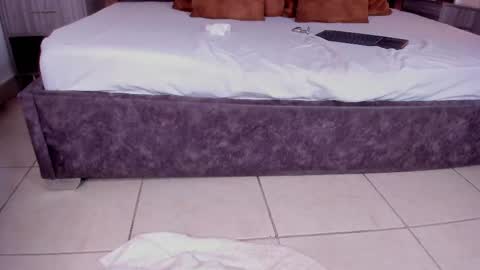  VICTORIA  online show from 03.04.25