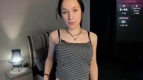 Snapshot of naiamo chatting on 03.07.25 Sonny online show from 03.07.25