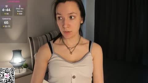 Snapshot of naiamo chatting on 03.08.25 Sonny online show from 03.08.25