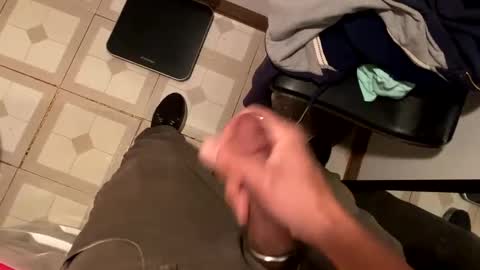 Snapshot of nairda2senoniuq chatting on 01.05.25 nairda2senoniuq online show from 01.05.25