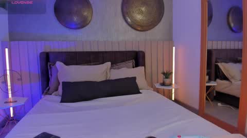 Naisha Ford online show from 11.14.25