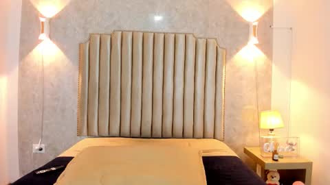 Naisha Rousell online show from 10.03.25