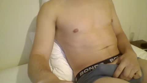 Snapshot of naitruc chatting on 05.14.26 naitruc online show from 05.14.26