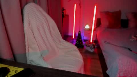 Snapshot of naked_psychologist chatting on 12.31.24 Asy no face  online show from 12.31.24