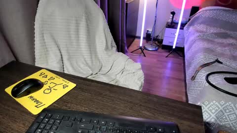 Snapshot of naked_psychologist chatting on 03.02.25 Asy no face  online show from 03.02.25