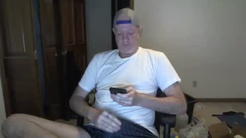 Snapshot of nakedilmale chatting on 05.25.26 Tip 100 for my full real name online show from 05.25.26