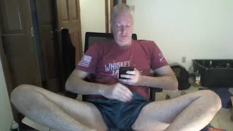 Snapshot of nakedilmale chatting on 06.05.26 Tip 100 for my full real name online show from 06.05.26
