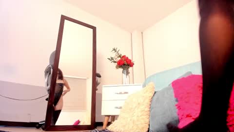 Snapshot of namisunny chatting on 02.12.25 nami online show from 02.12.25