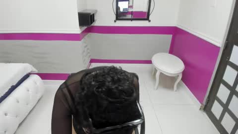 Nana  online show from 11.24.25