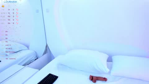 NanaOsaky online show from 12.23.24