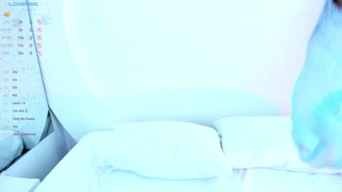 NanaOsaky online show from 12.27.24