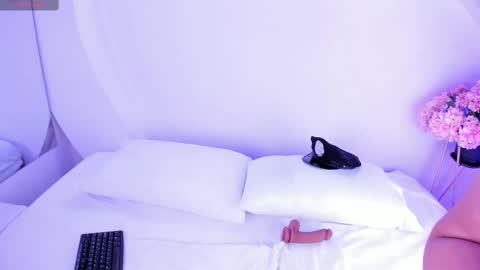 NanaOsaky online show from 09.13.25