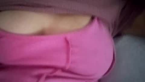 Snapshot of nancyybonita chatting on 12.23.24 nancyybonita online show from 12.23.24