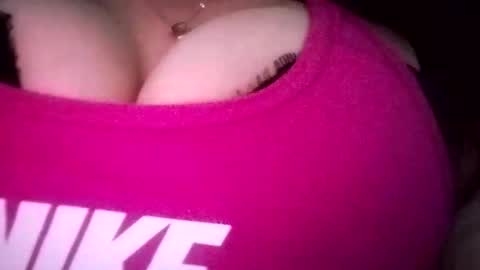 Snapshot of nancyybonita chatting on 01.08.25 nancyybonita online show from 01.08.25