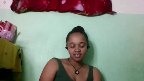 Snapshot of nandrianina416143 chatting on 04.22.26 nandrianina416143 online show from 04.22.26