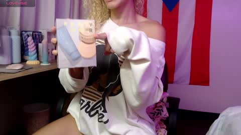 Snapshot of nanikitty69 chatting on 01.21.25 Nanki Teresa online show from 01.21.25