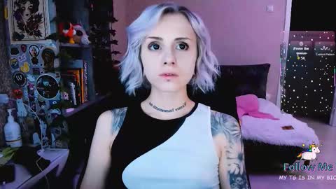 Monday-Friday 12-4 AM and 6-9 AM New York time online show from 12.04.25