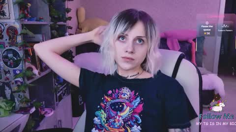 Monday-Friday 12-4 AM and 6-9 AM New York time online show from 03.31.26