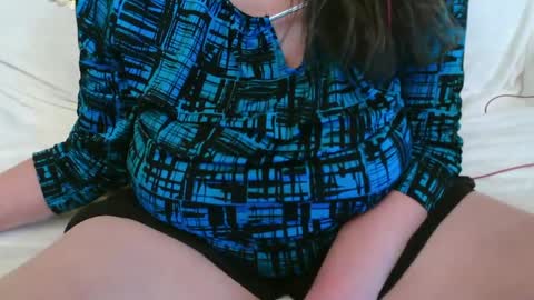 Snapshot of nannabaldur chatting on 02.12.25 Nanna Baldur online show from 02.12.25