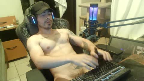 Snapshot of nansmile chatting on 09.29.25 Nan online show from 09.29.25