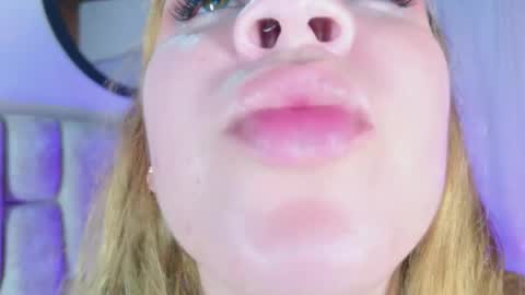 Snapshot of nanymatrioska chatting on 04.30.26 nanymatrioska online show from 04.30.26