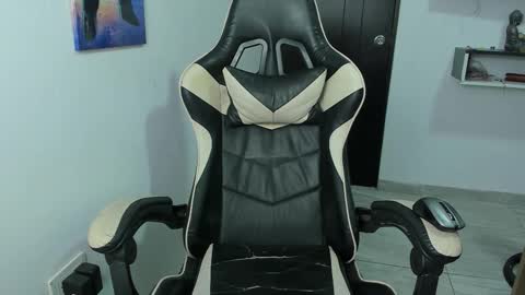 naomi_berckley online show from 09.25.25