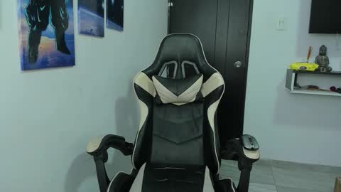 naomi_berckley online show from 10.14.25