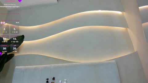 Snapshot of naomi_dasilva chatting on 01.07.25 Naomi online show from 01.07.25