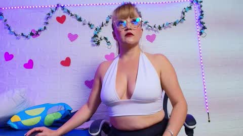 Naomi online show from 10.13.25